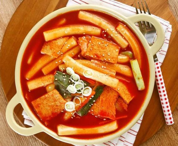 Bí quyết làm món Tokbokki tại nhà chuẩn vị Hàn Quốc